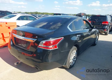 2015 Nissan Altima 2.5 S z USA, uszkodzony, nr VIN 1N4AL3AP2FN392344